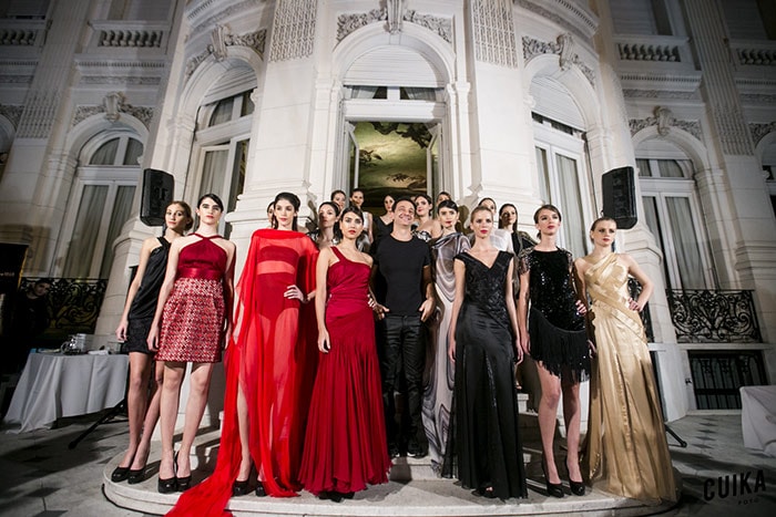 Carlos Miele participó de un desfile en Buenos Aires Carlos Miele participó de un desfile en Buenos Aires