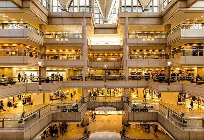 Comprar o no comprar: la tentación de la ropa barata Comprar o no comprar: la tentación de la ropa barata
