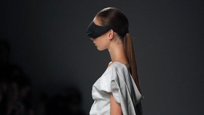 Vanguardia de jóvenes creadores abre la semana de la moda en París Vanguardia de jóvenes creadores abre la semana de la moda en París