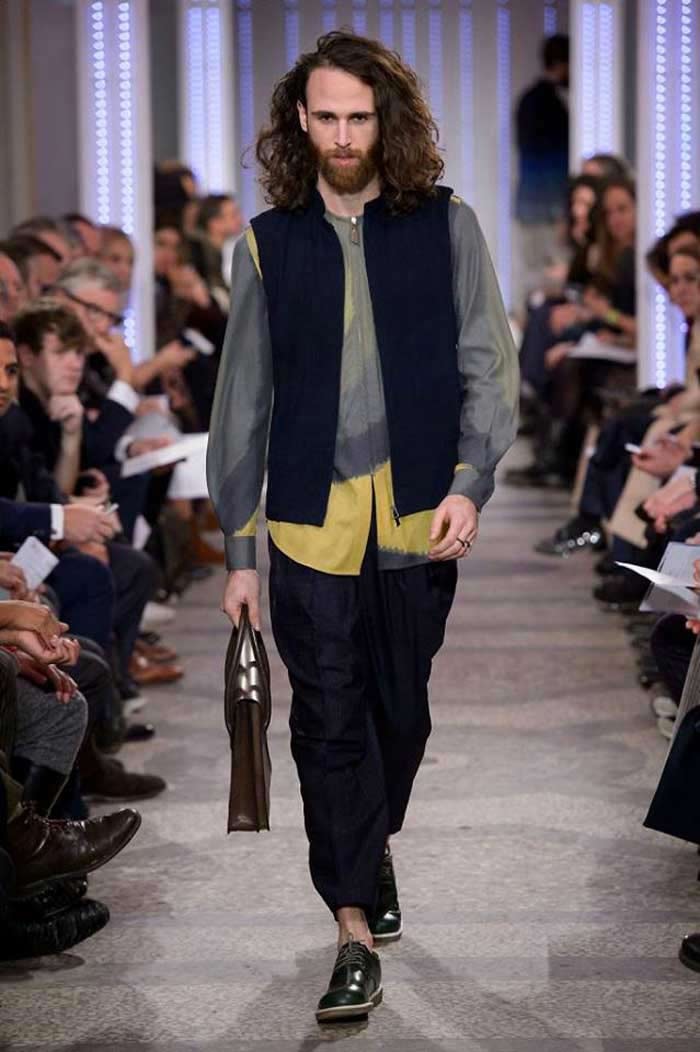 El diseñador indio Suketdhir gana del Premio Internacional Woolmark de Moda Masculina El diseñador indio Suketdhir gana del Premio Internacional Woolmark de Moda Masculina