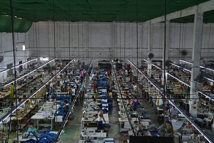 Trabajo infantil y salarios bajos: El costo real de producir moda en Myanmar Trabajo infantil y salarios bajos: El costo real de producir moda en Myanmar