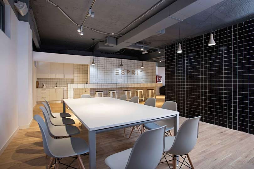 Esprit abre nueva oficina central en Madrid Esprit abre nueva oficina central en Madrid