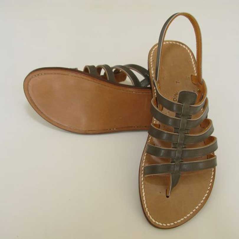 El “Made in Saint-Tropez” que da el caché a las sandalias El “Made in Saint-Tropez” que da el caché a las sandalias