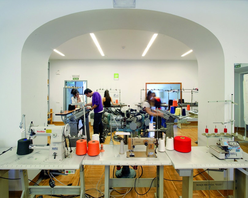 Ramón Maurel, Innovación Textil en IED Madrid: “Las prendas que vestimos no sólo son prendas” Ramón Maurel, Innovación Textil en IED Madrid: “Las prendas que vestimos no sólo son prendas”