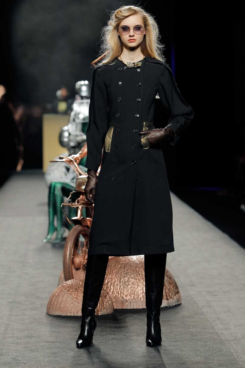 Cuplé vuelve a la MBFWM de la mano de Ion Fiz Cuplé vuelve a la MBFWM de la mano de Ion Fiz