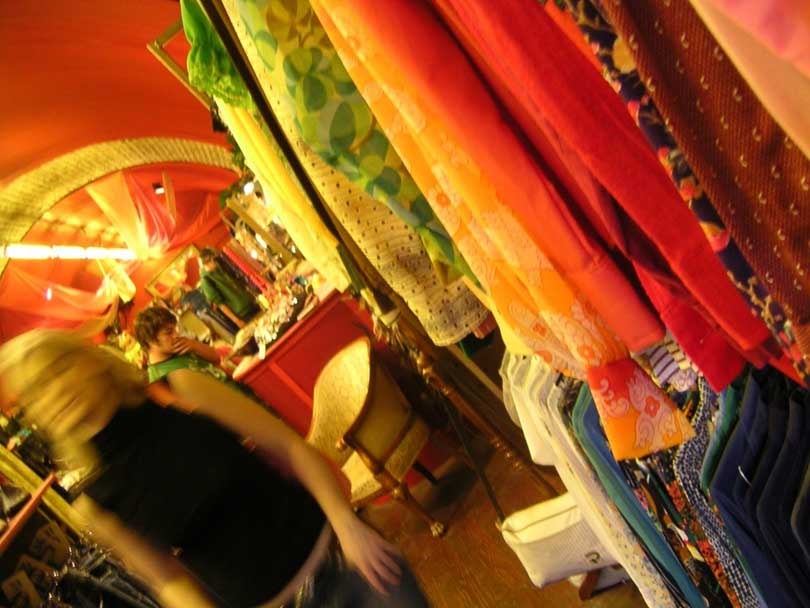 Comprar ropa de segunda mano ¿es sostenible? Comprar ropa de segunda mano ¿es sostenible?