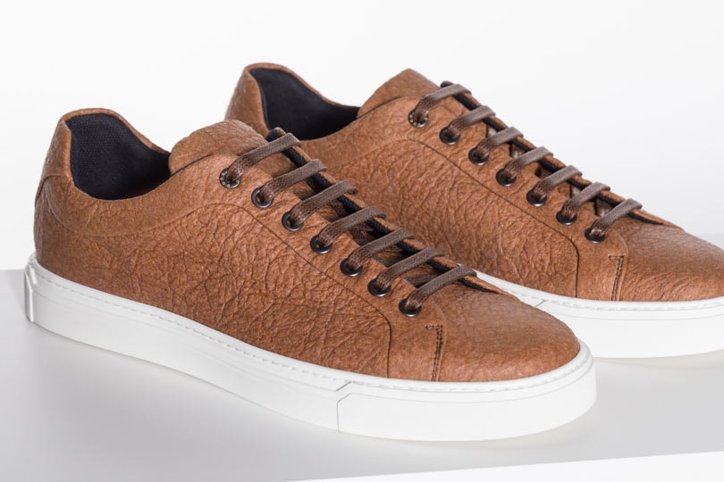 Hugo Boss lanza una nueva zapatilla masculina hecha con Piñatex Hugo Boss lanza una nueva zapatilla masculina hecha con Piñatex