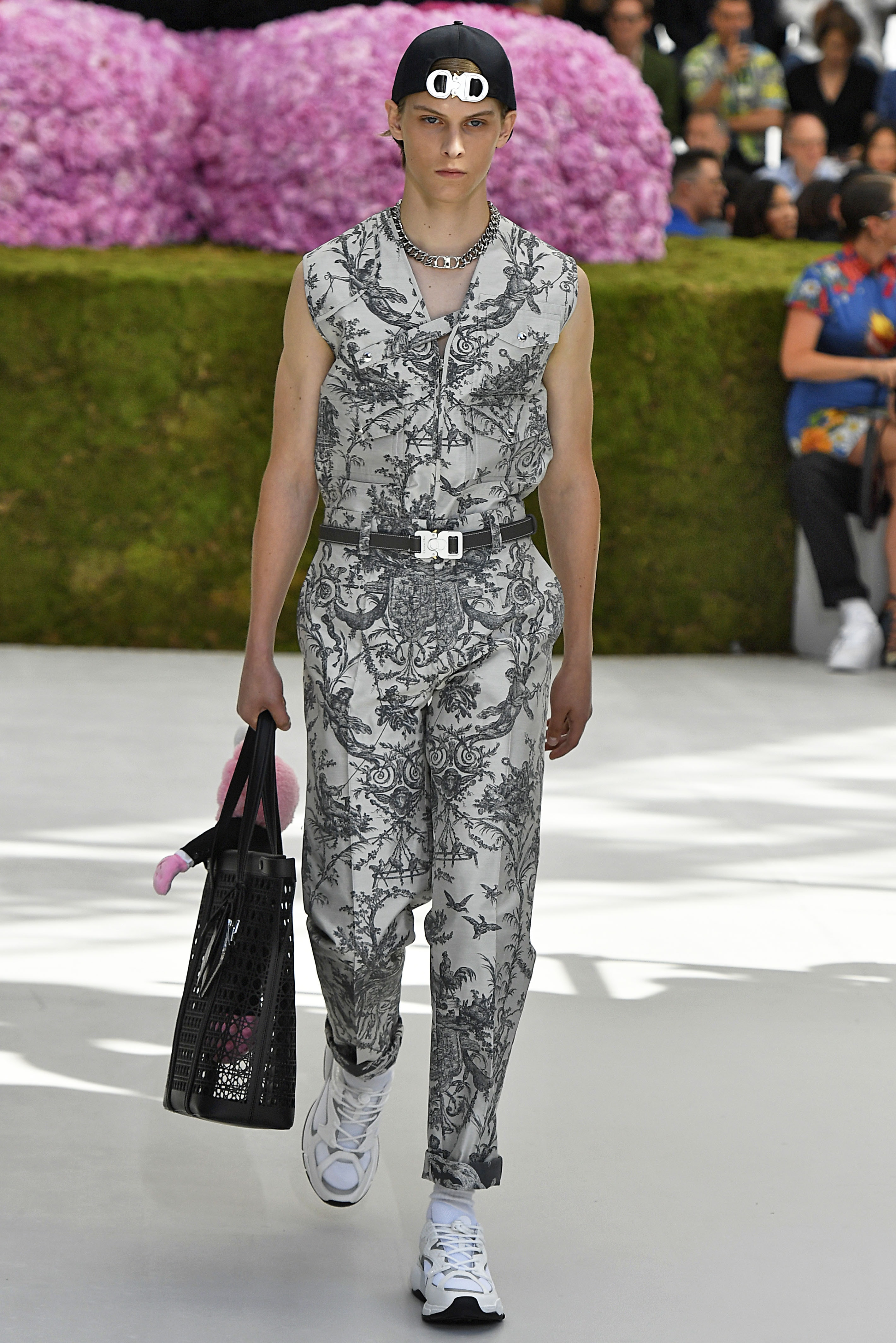 Ligero y luminoso: empieza la era de Kim Jones en Dior hombre Ligero y luminoso: empieza la era de Kim Jones en Dior hombre