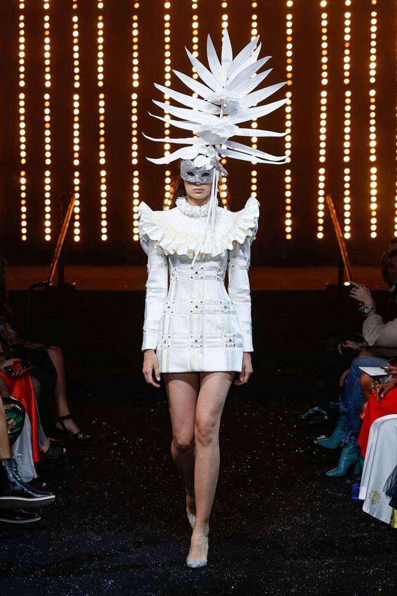 En imágenes: Swarovski colabora con Viktor & Rolf en su 25 aniversario En imágenes: Swarovski colabora con Viktor & Rolf en su 25 aniversario