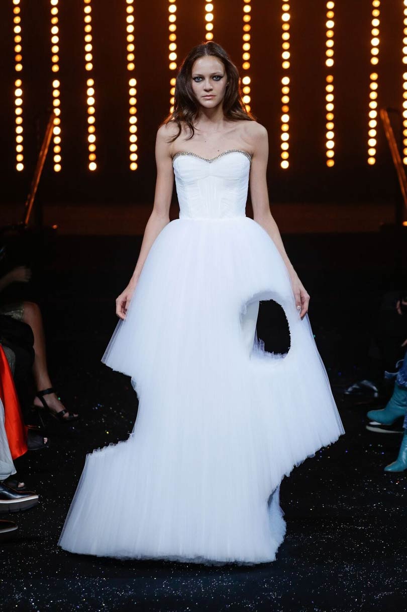 En imágenes: Swarovski colabora con Viktor & Rolf en su 25 aniversario En imágenes: Swarovski colabora con Viktor & Rolf en su 25 aniversario