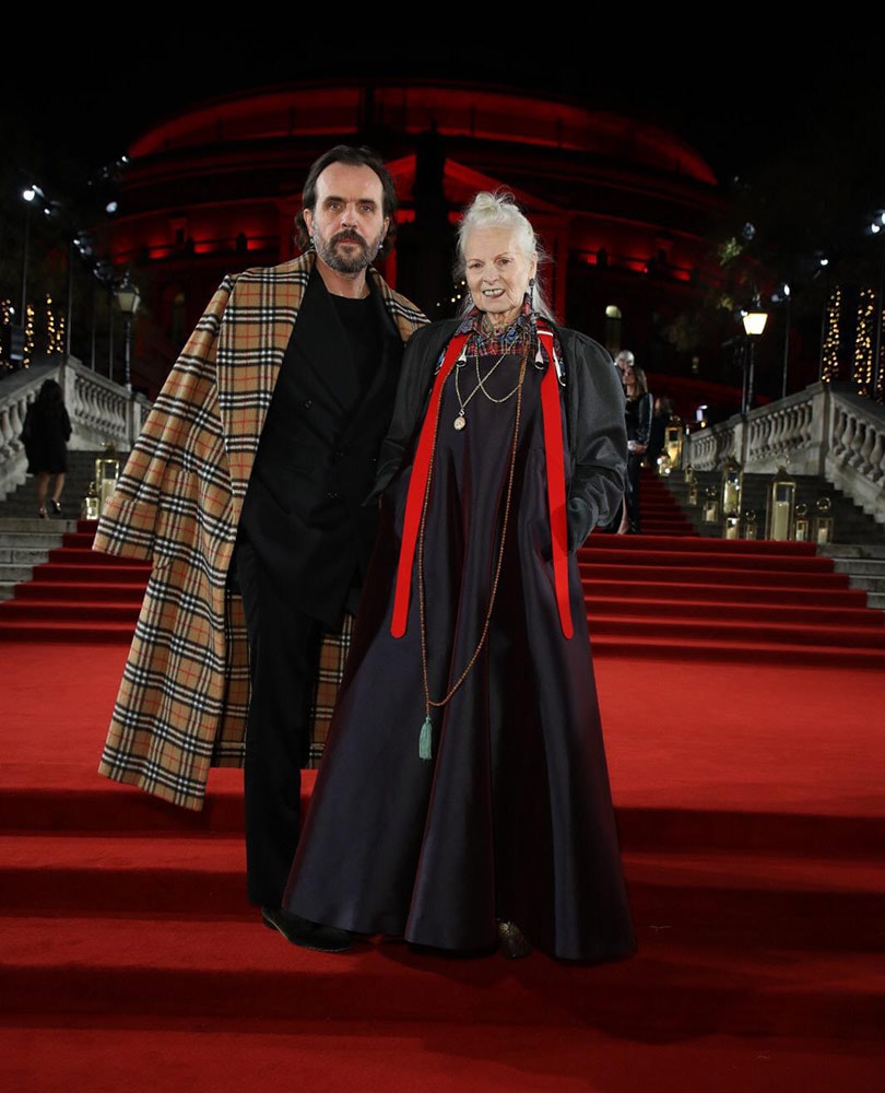 Pierpaolo Piccioli, elegido diseñador del año en los Fashion Awards de Londres Pierpaolo Piccioli, elegido diseñador del año en los Fashion Awards de Londres