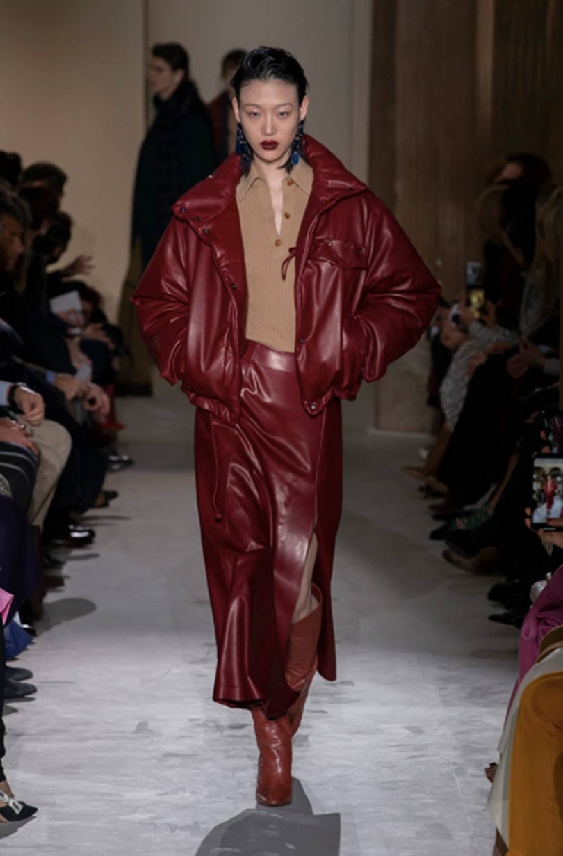 Salvatore Ferragamo abre la jornada de moda en Milán con desfile en un iglesia Salvatore Ferragamo abre la jornada de moda en Milán con desfile en un iglesia
