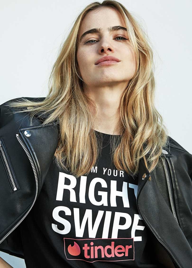 Tinder y Stradivarius lanzan una colección de camisetas Tinder y Stradivarius lanzan una colección de camisetas