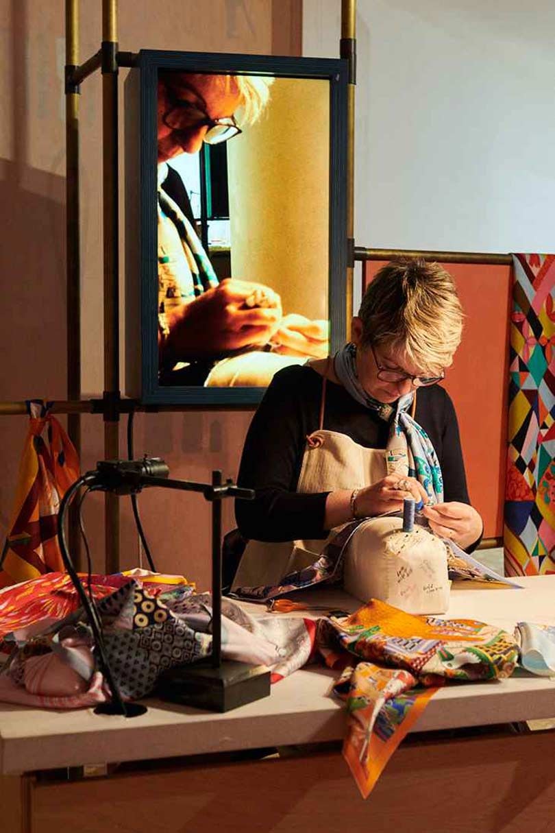 Hermès descubre a sus artesanos con una exposición en Roma Hermès descubre a sus artesanos con una exposición en Roma