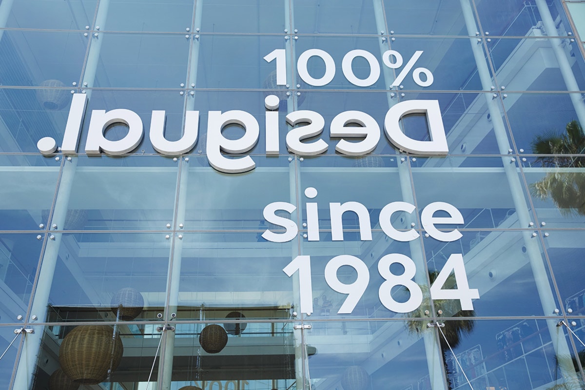 Nueva era para Desigual: nuevo logo, nueva ropa Nueva era para Desigual: nuevo logo, nueva ropa