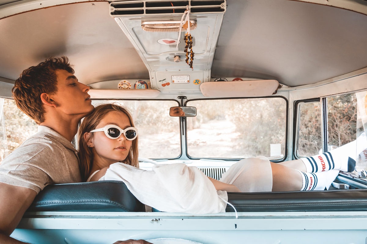 Pacha y Jimmy Lion lanzan una colección cápsula veraniega y de espíritu “hippie” Pacha y Jimmy Lion lanzan una colección cápsula veraniega y de espíritu “hippie”