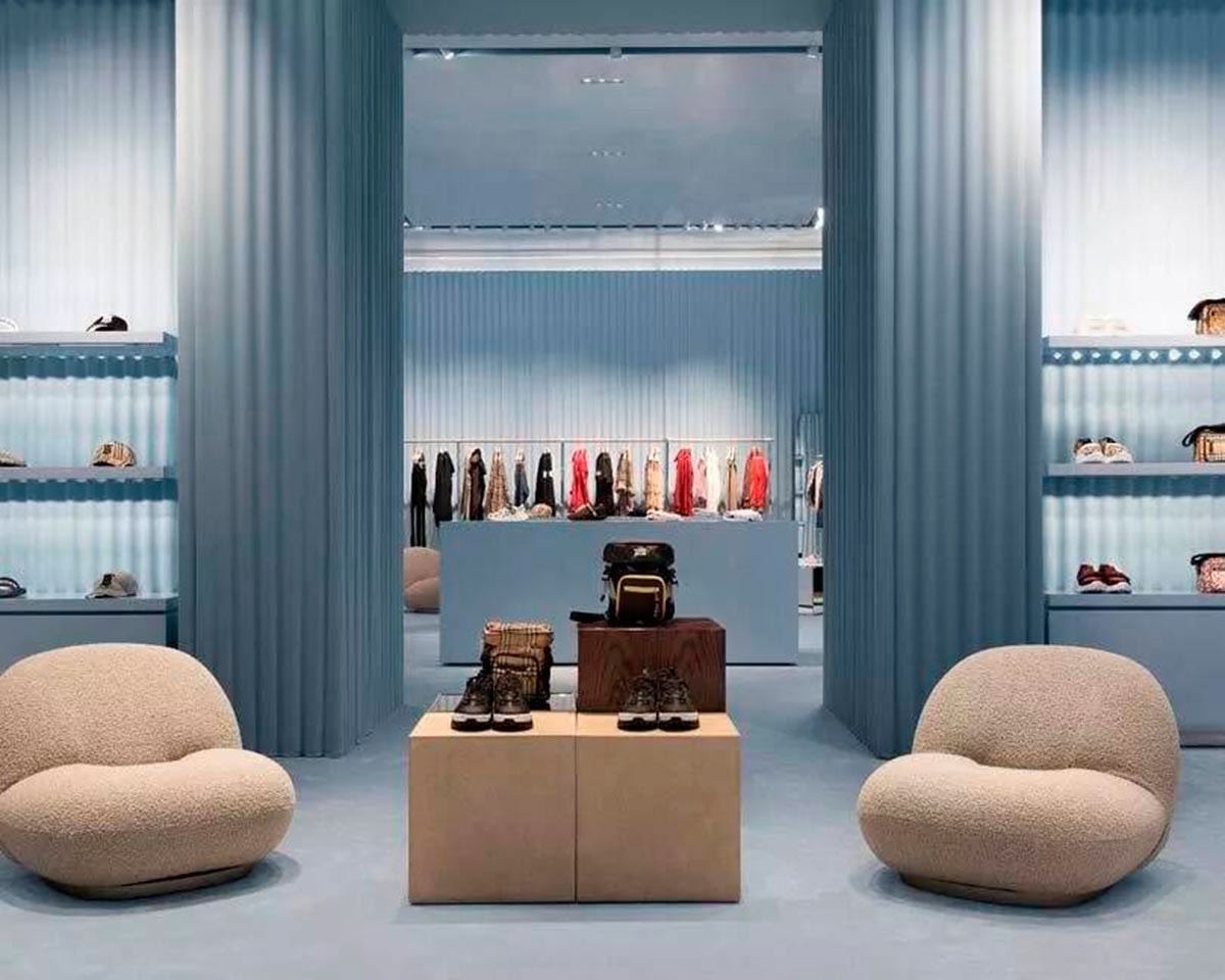 Burberry actualiza su experiencia retail Burberry actualiza su experiencia retail