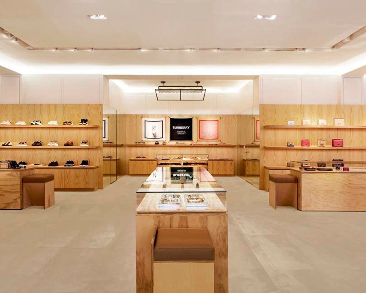 Burberry actualiza su experiencia retail Burberry actualiza su experiencia retail