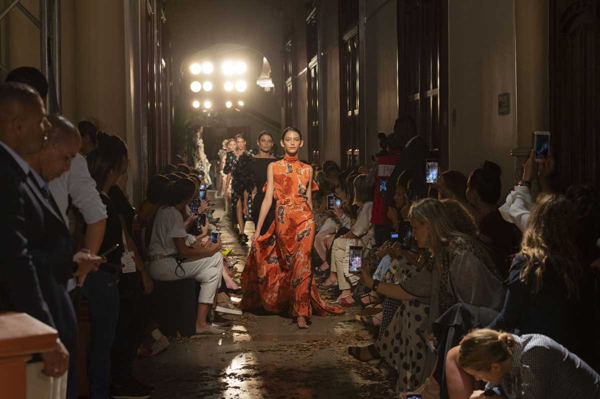 Johanna Ortiz inauguró la pasarela de Colombiamoda 2019 Johanna Ortiz inauguró la pasarela de Colombiamoda 2019