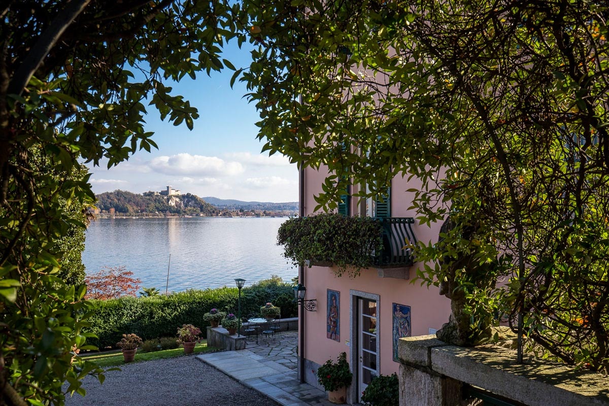 Donatella Versace compra la Villa Mondadori por 5 millones de euros Donatella Versace compra la Villa Mondadori por 5 millones de euros