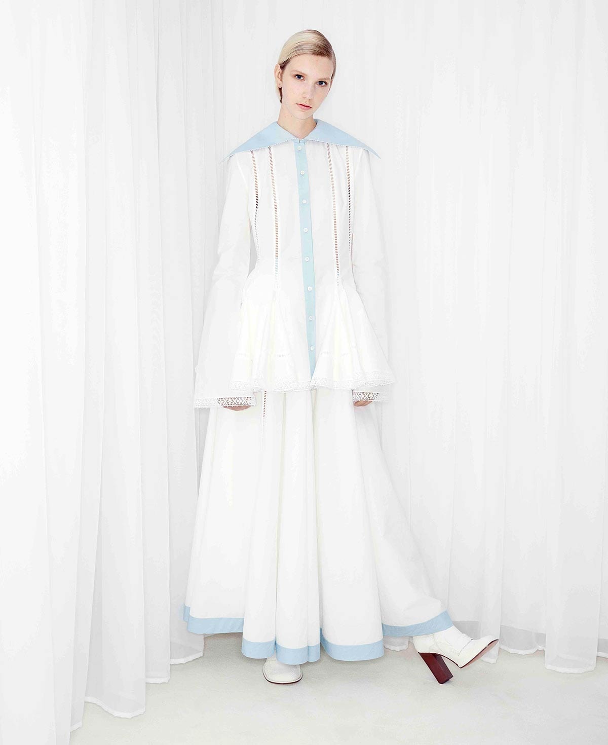 Loewe SS20: Sofisticada y Artesanía Loewe SS20: Sofisticada y Artesanía