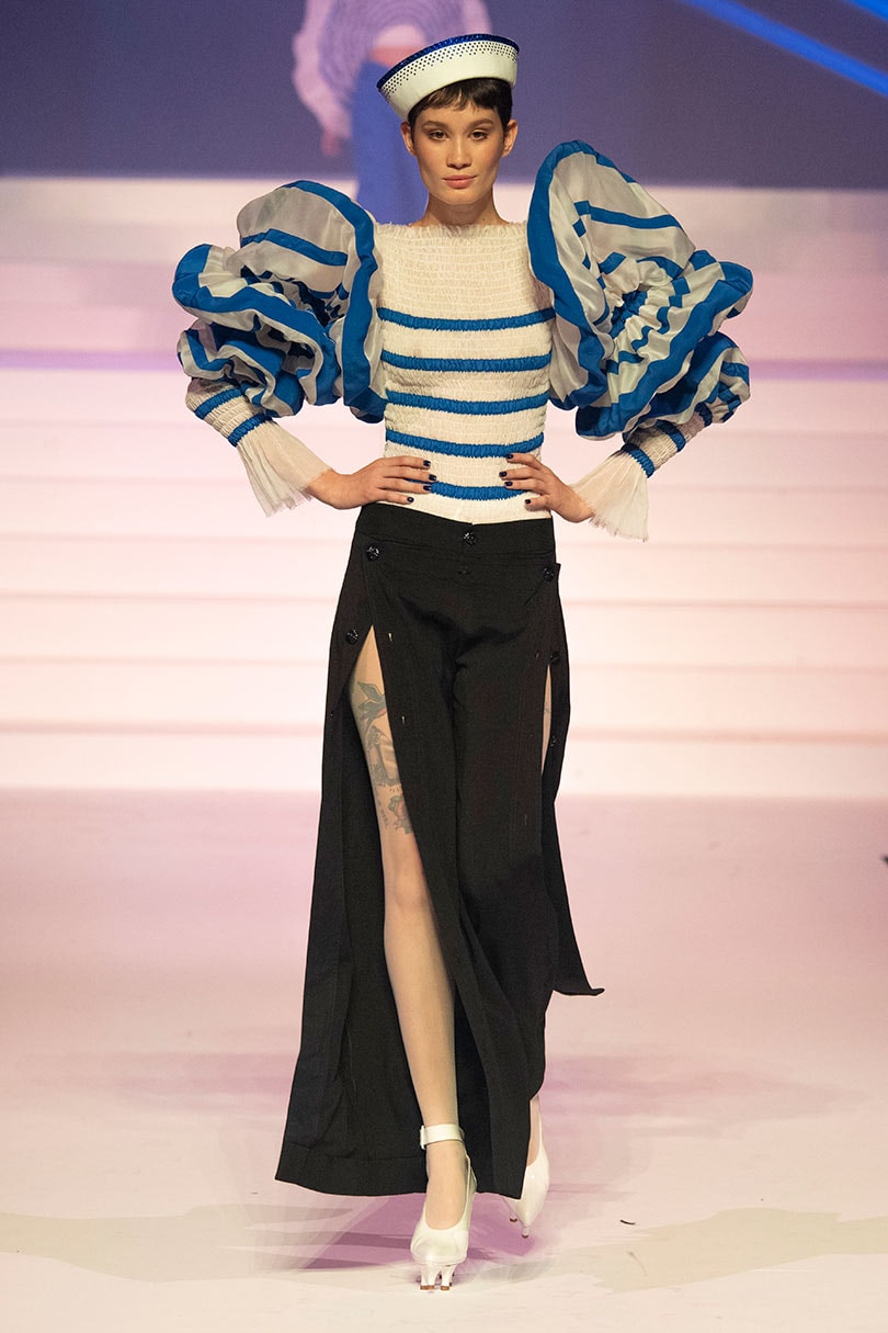Jean Paul Gaultier dice adiós a las pasarelas arropado por sus musas Jean Paul Gaultier dice adiós a las pasarelas arropado por sus musas