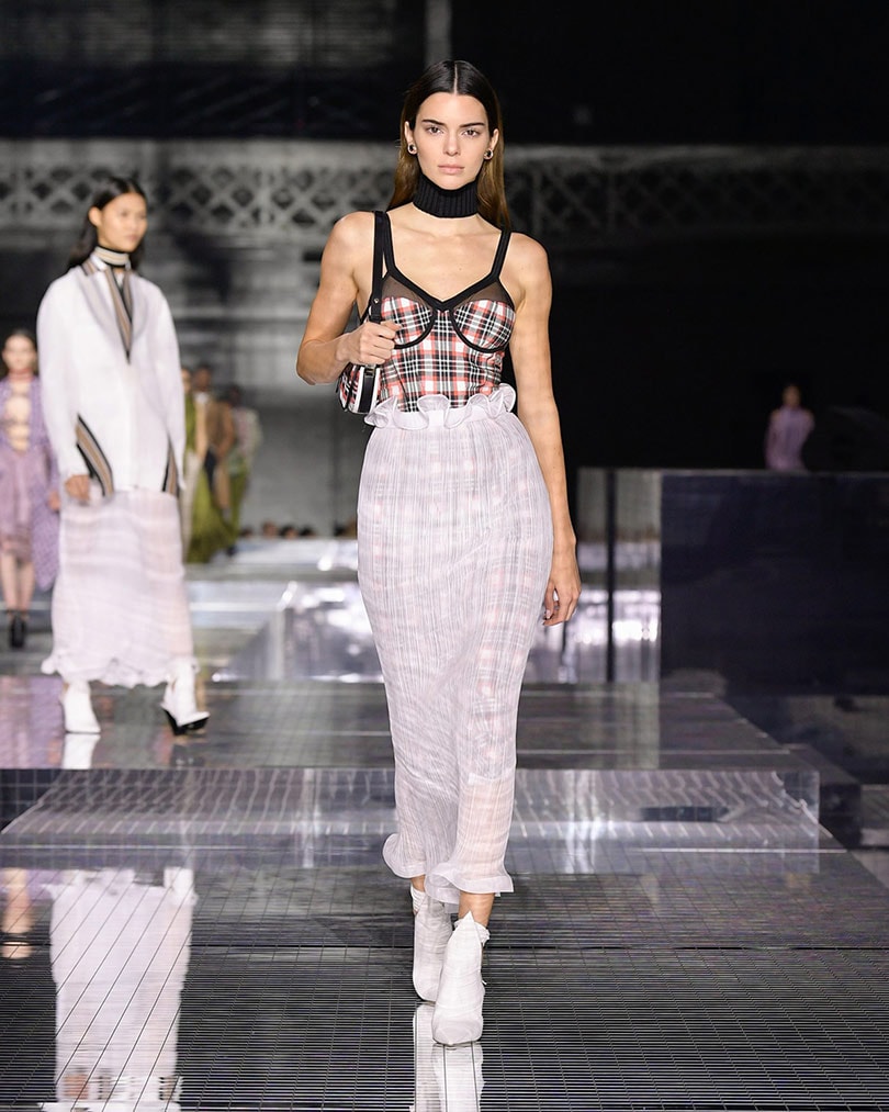 Personal y rompedora: Riccardo Tisci conquista la Semana de la Moda de Londres Personal y rompedora: Riccardo Tisci conquista la Semana de la Moda de Londres
