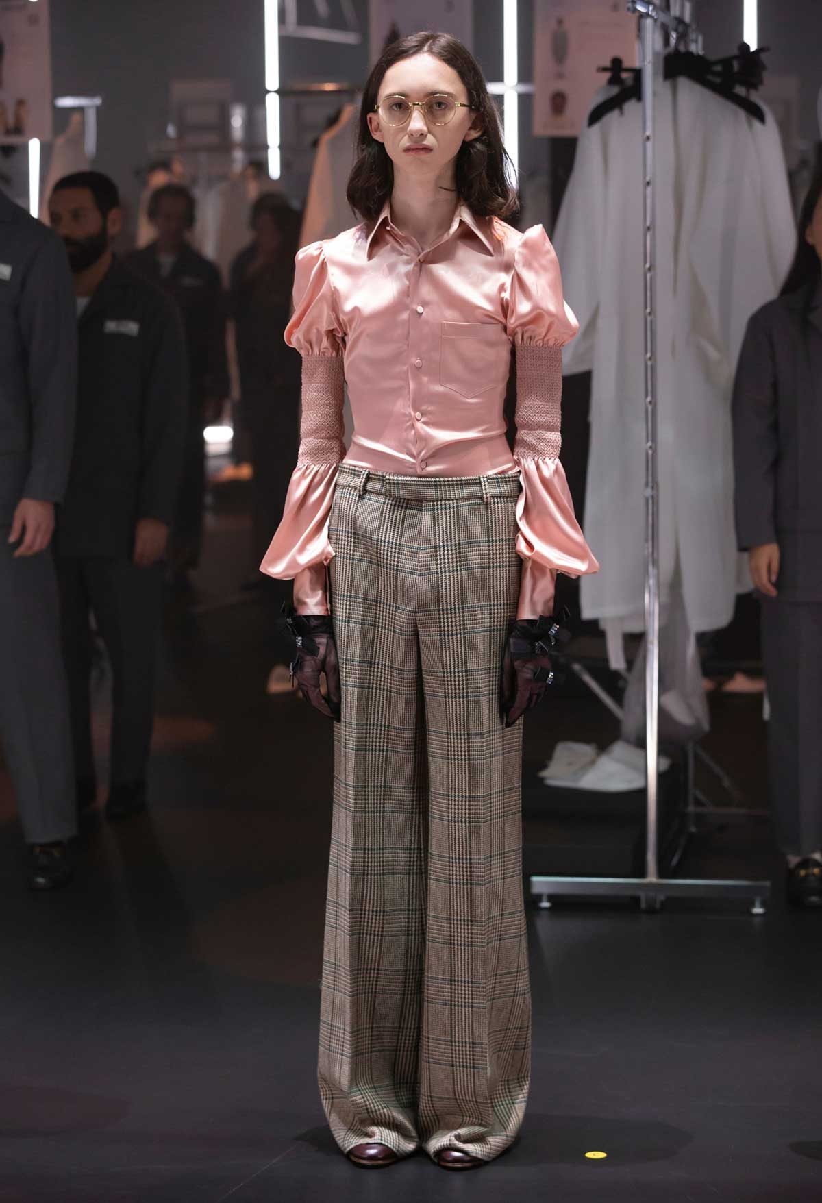 “El espectáculo tras el espectáculo”: Gucci se desnuda en Milán “El espectáculo tras el espectáculo”: Gucci se desnuda en Milán