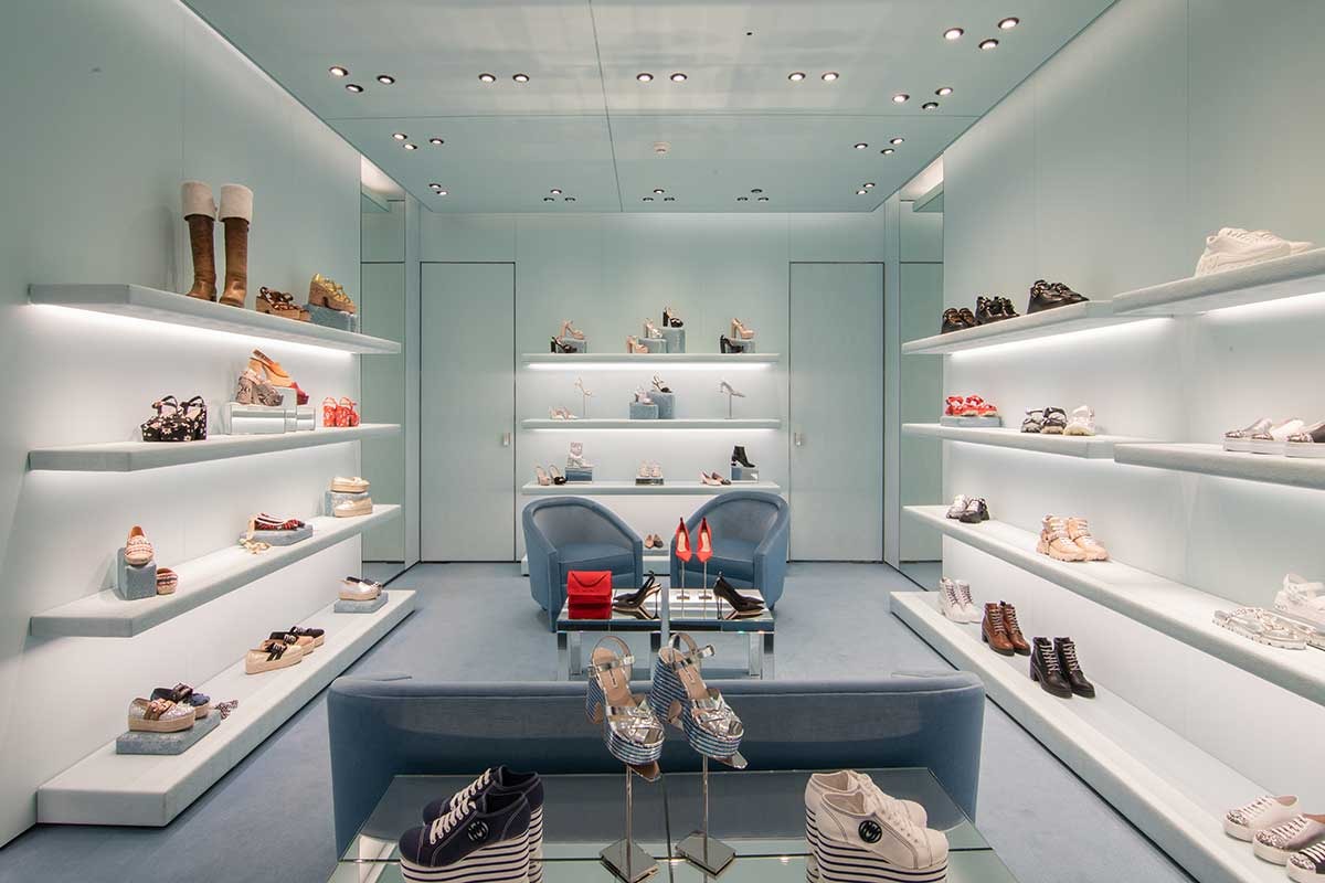 El espacio de Miu Miu en Saks Fifth Avenue se transforma El espacio de Miu Miu en Saks Fifth Avenue se transforma