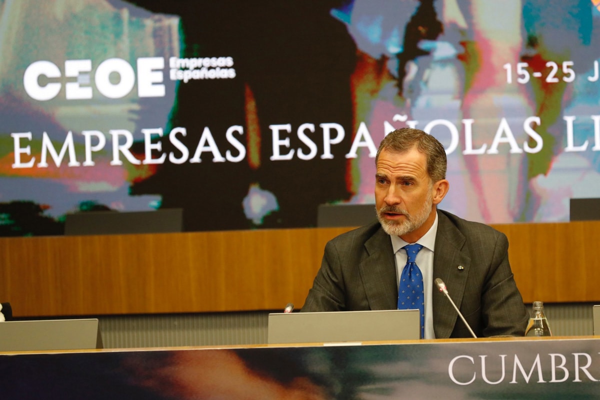 Felipe VI clausura la cumbre de la CEOE: “estamos ante una gran oportunidad para avanzar” Felipe VI clausura la cumbre de la CEOE: “estamos ante una gran oportunidad para avanzar”