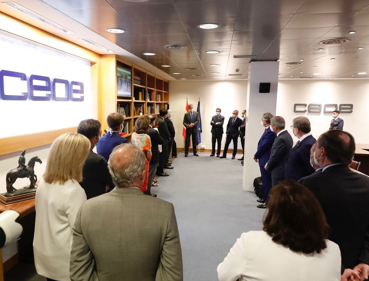 Felipe VI clausura la cumbre de la CEOE: “estamos ante una gran oportunidad para avanzar” Felipe VI clausura la cumbre de la CEOE: “estamos ante una gran oportunidad para avanzar”