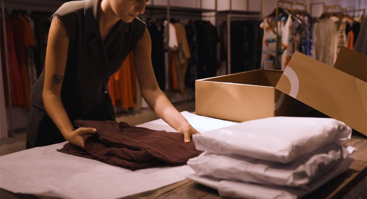 Adolfo Domínguez lanza un servicio de “personal shopper” online con inteligencia artificial Adolfo Domínguez lanza un servicio de “personal shopper” online con inteligencia artificial
