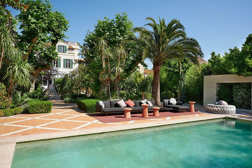 Chanel se encomienda al turismo de lujo y regresa a Saint-Tropez Chanel se encomienda al turismo de lujo y regresa a Saint-Tropez