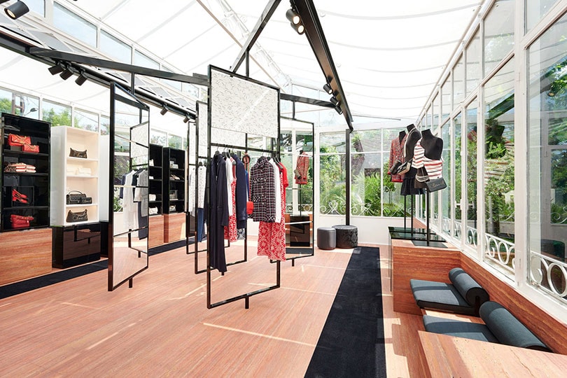 Chanel se encomienda al turismo de lujo y regresa a Saint-Tropez Chanel se encomienda al turismo de lujo y regresa a Saint-Tropez
