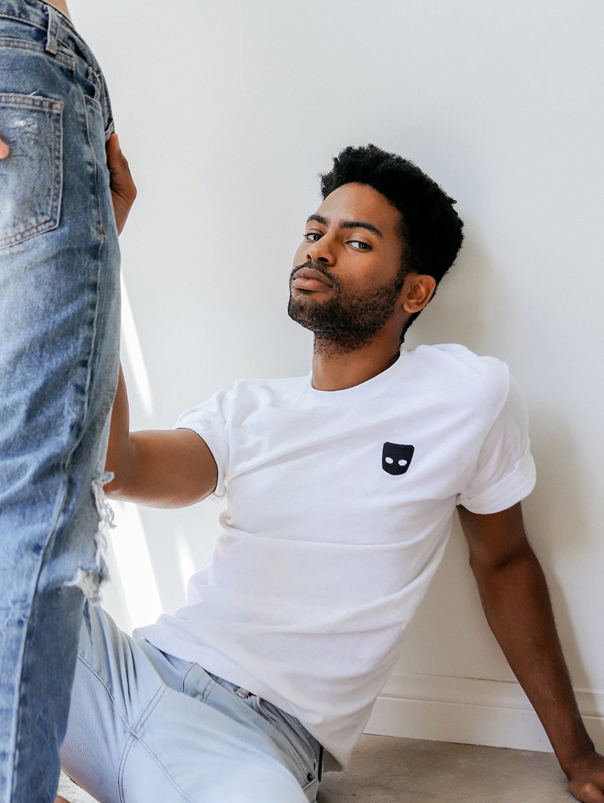 Grindr lanza su primera colección oficial de ropa con mascarillas y complementos Grindr lanza su primera colección oficial de ropa con mascarillas y complementos