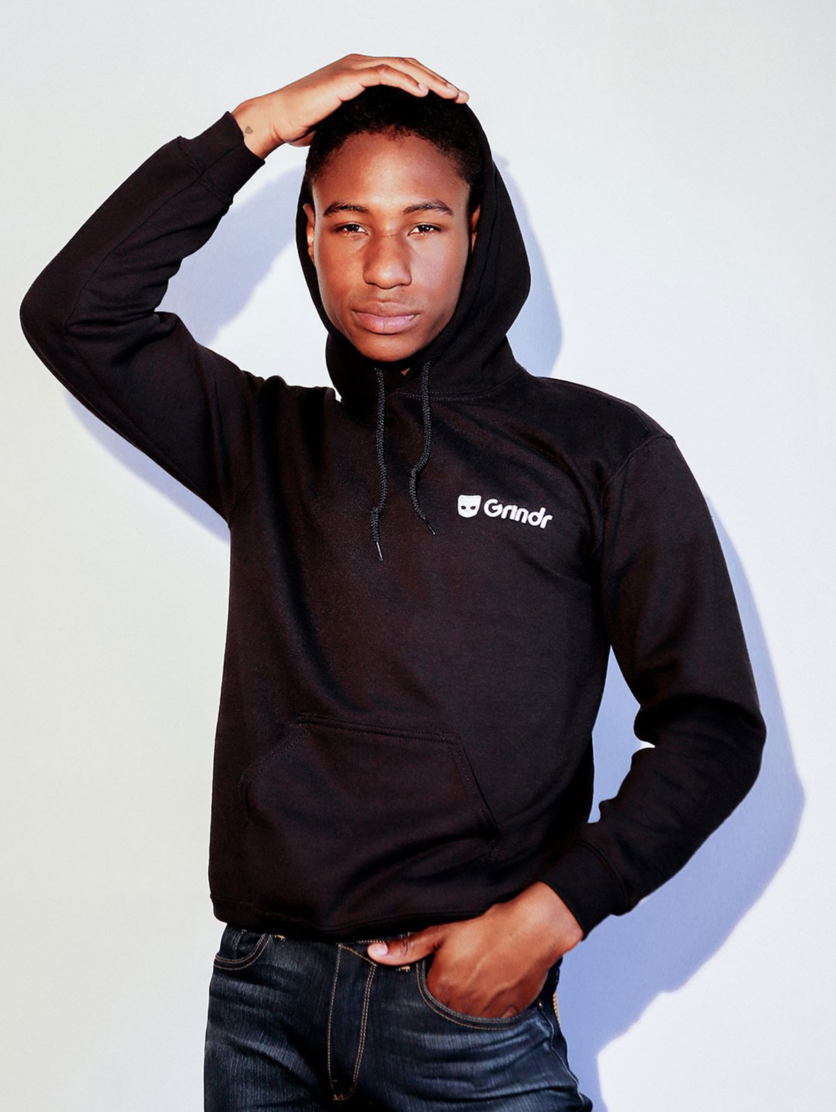 Grindr lanza su primera colección oficial de ropa con mascarillas y complementos Grindr lanza su primera colección oficial de ropa con mascarillas y complementos