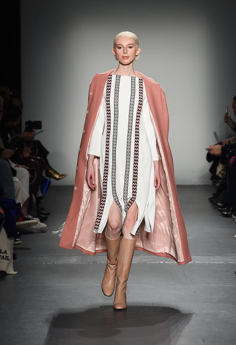 Esta diseñadora mexicana lucha por la comunidad Wixárika a través de la moda Esta diseñadora mexicana lucha por la comunidad Wixárika a través de la moda