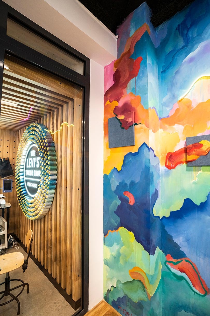 Levi’s celebra la apertura de su nueva flagship de Preciados con una colaboración con Misterpiro Levi’s celebra la apertura de su nueva flagship de Preciados con una colaboración con Misterpiro