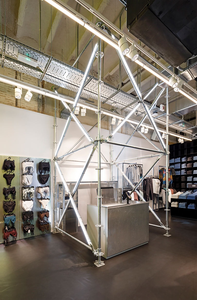 Weekday abre las puertas de su primera tienda en España Weekday abre las puertas de su primera tienda en España