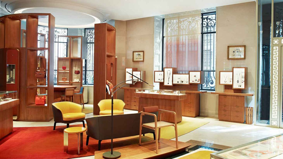 Hermès inaugura con su nueva flagship la Galería Canalejas de Madrid Hermès inaugura con su nueva flagship la Galería Canalejas de Madrid