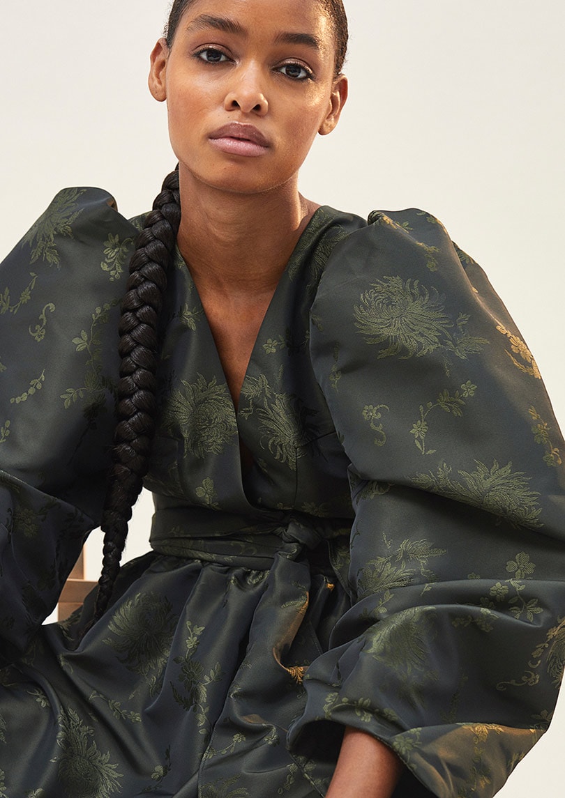 Con semillas de cáñamo y pulpa de madera: H&M presenta su nueva colección Conscious Exclusive Con semillas de cáñamo y pulpa de madera: H&M presenta su nueva colección Conscious Exclusive