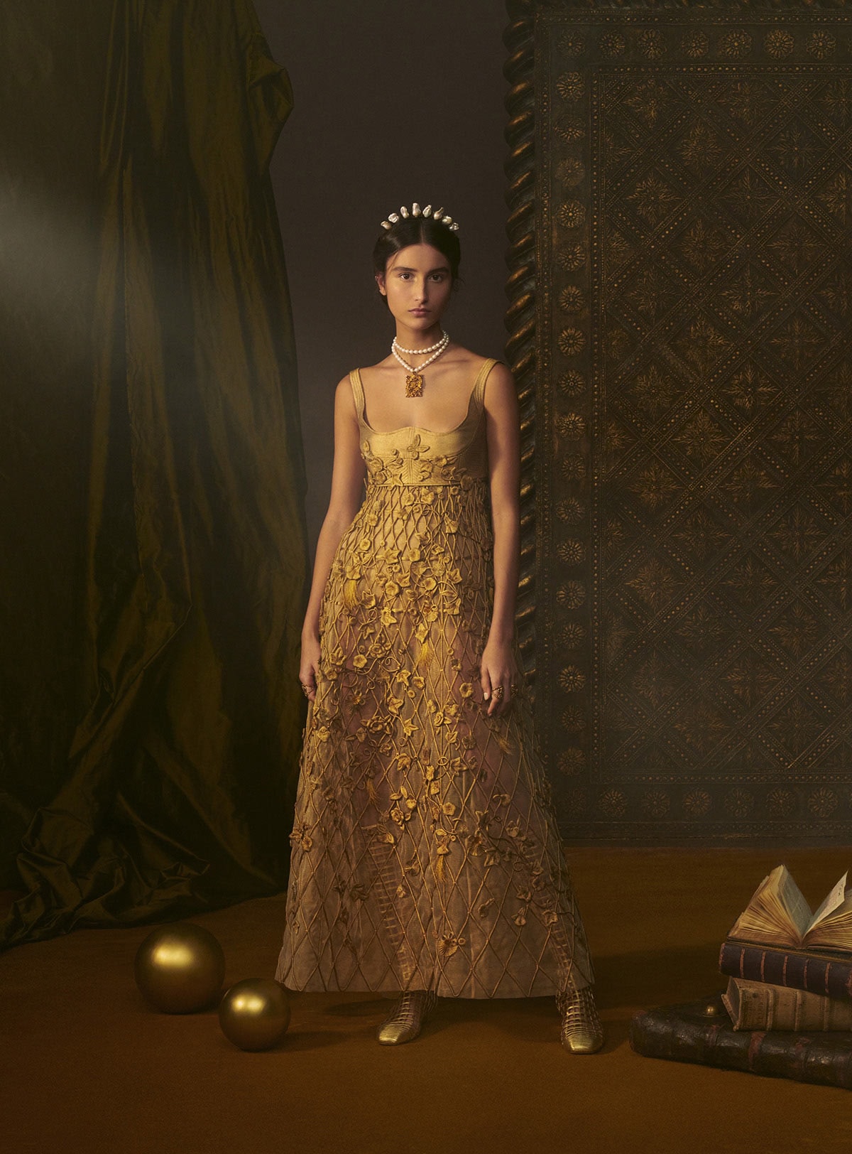 De la Emperatriz a la Fortuna: Dior reinterpreta las cartas del Tarot en su colección de Alta Costura De la Emperatriz a la Fortuna: Dior reinterpreta las cartas del Tarot en su colección de Alta Costura