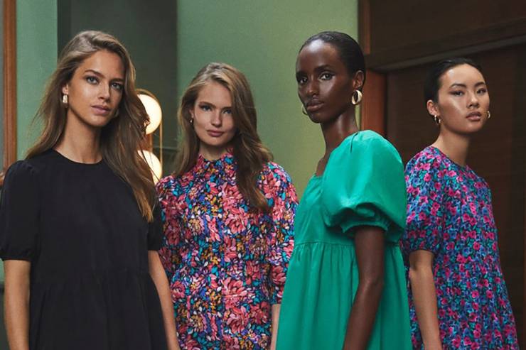 Lefties 2.0: comienza la aventura online de la marca más económica de  Inditex